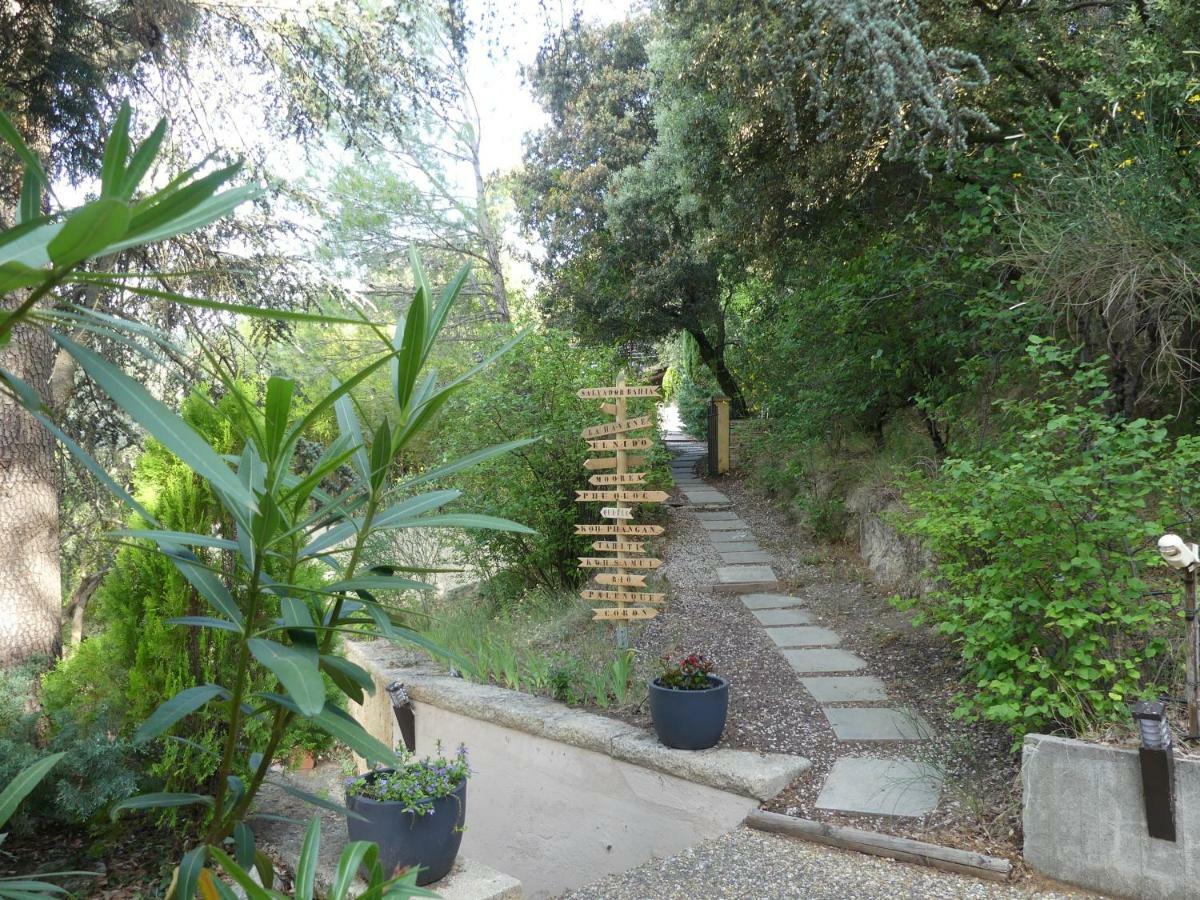 Les 3 Saisons Bed & Breakfast Cucuron Exterior photo