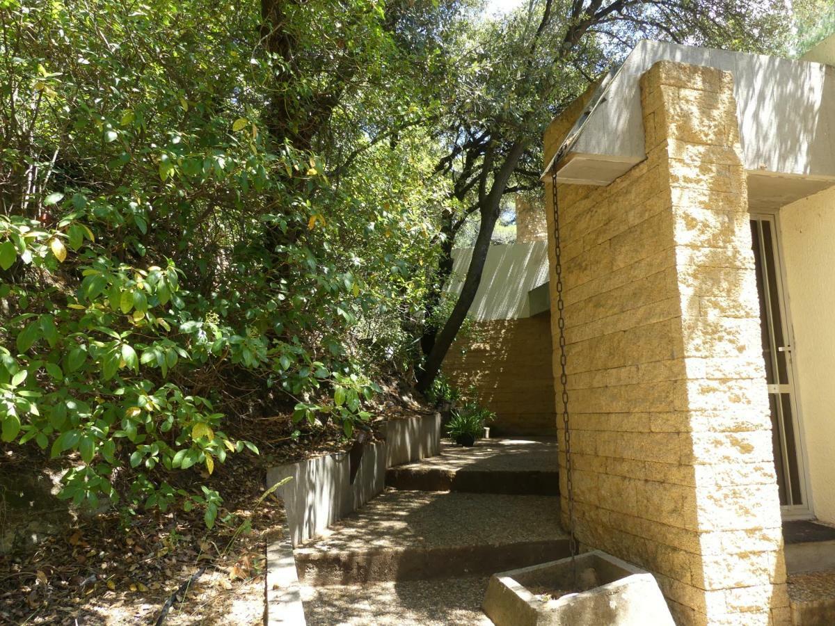 Les 3 Saisons Bed & Breakfast Cucuron Exterior photo