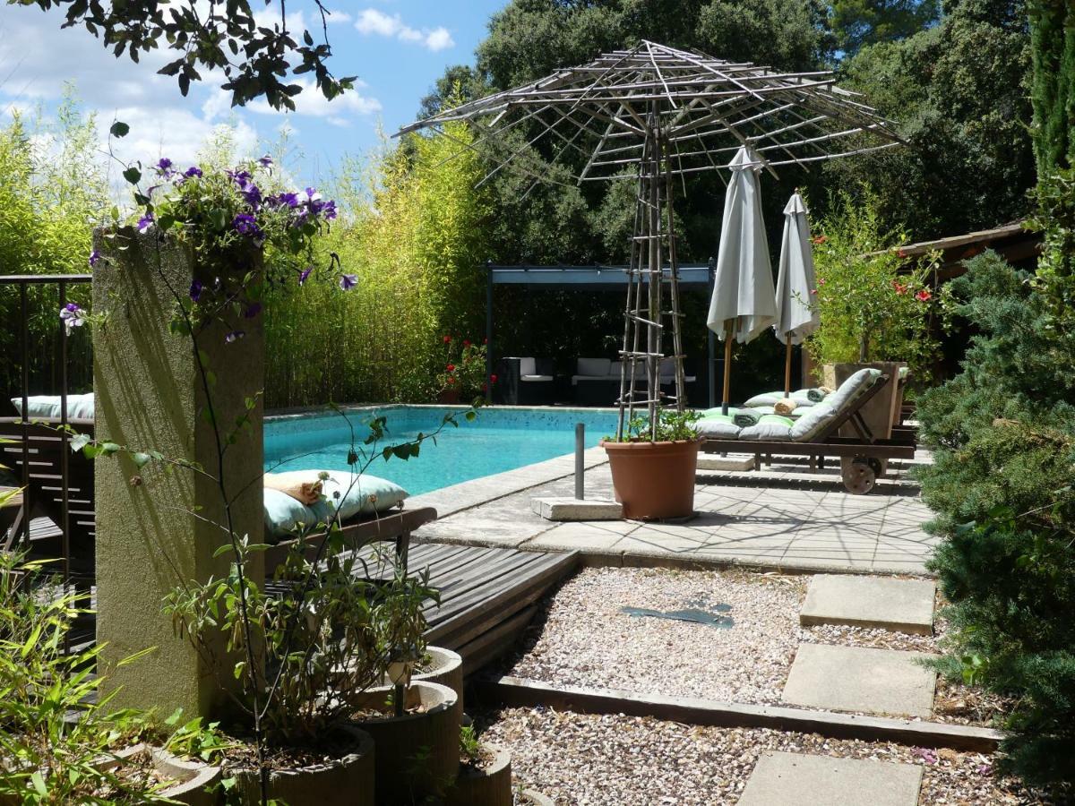 Les 3 Saisons Bed & Breakfast Cucuron Exterior photo